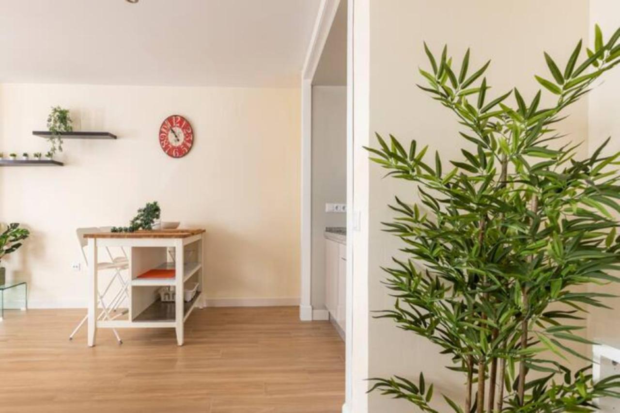Appartement Azahar Metropol Parasol, Parking Gratis Coches Medianos Sevilla